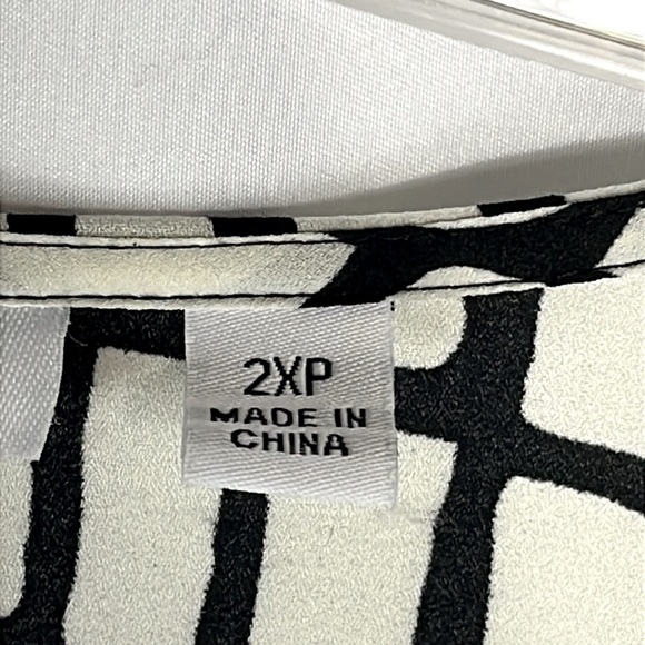 Joan Rivers Dress - Picture 6 of 8